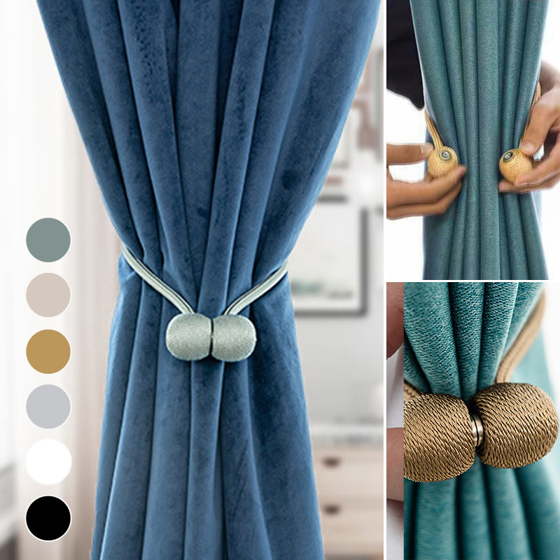 Curtain straps with magnetic curtain buckle