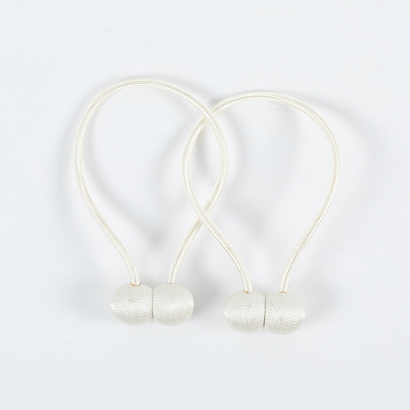 Curtain straps with magnetic curtain buckle